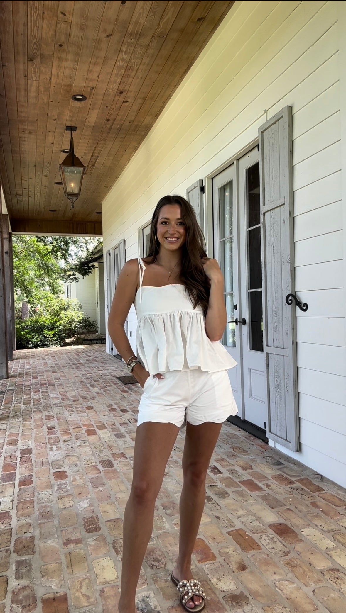 Scallop Edge Shorts - White